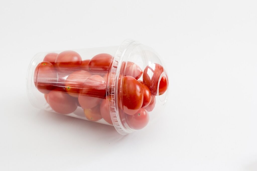 10 Tips for Storing and Organizing Plastic Containers